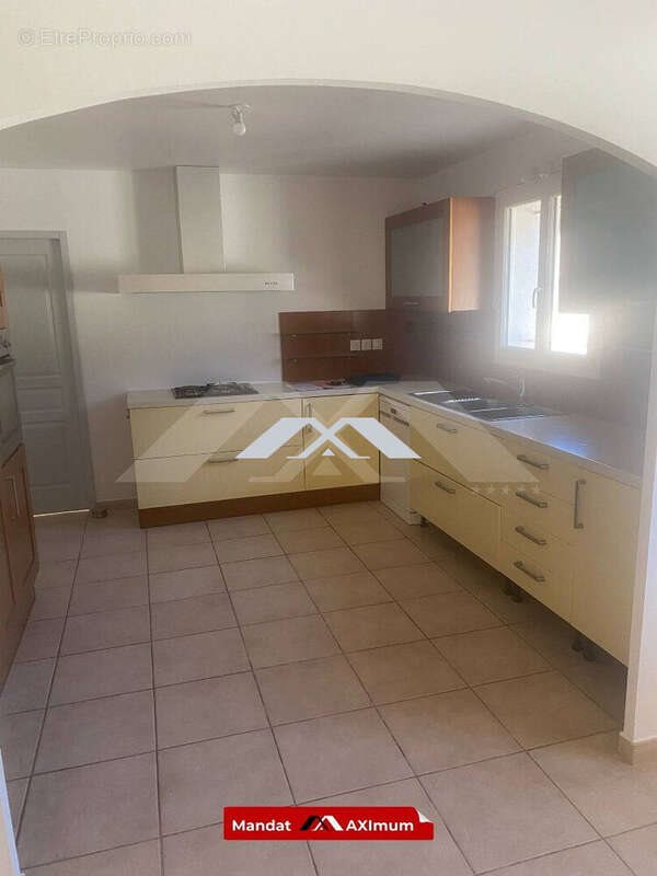 Maison à vendre, 202m², Arles