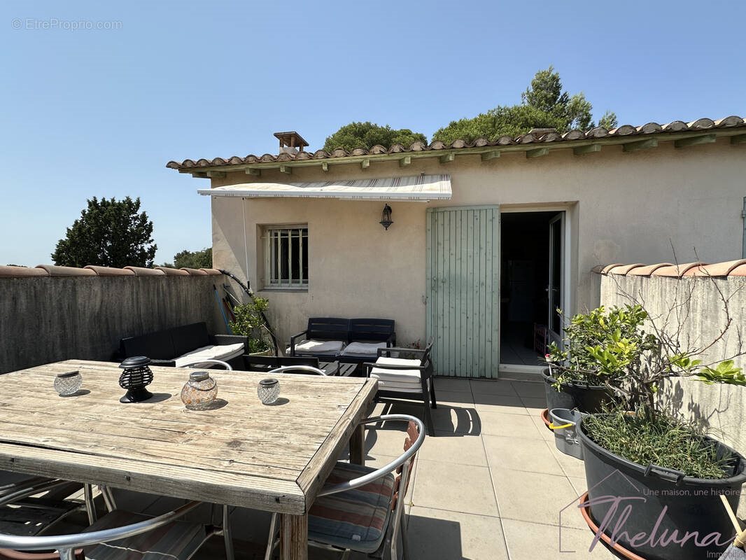 Appartement à vendre, 423m², Beaucaire