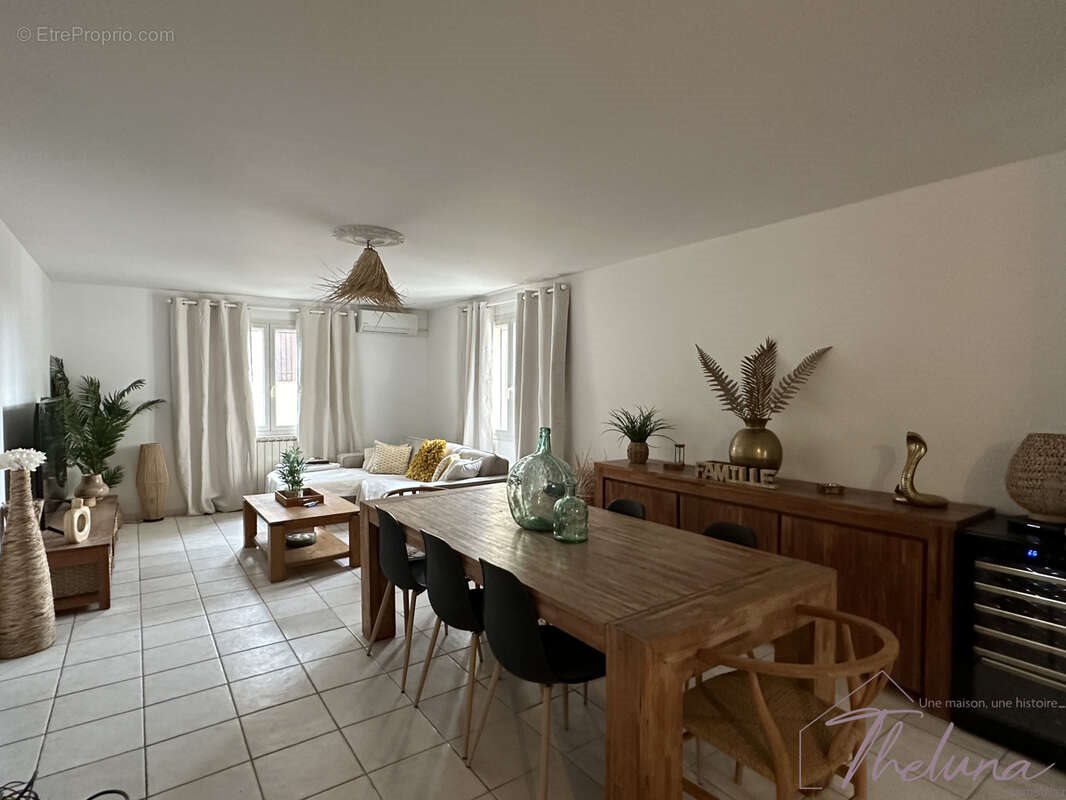 Appartement à vendre, 423m², Beaucaire