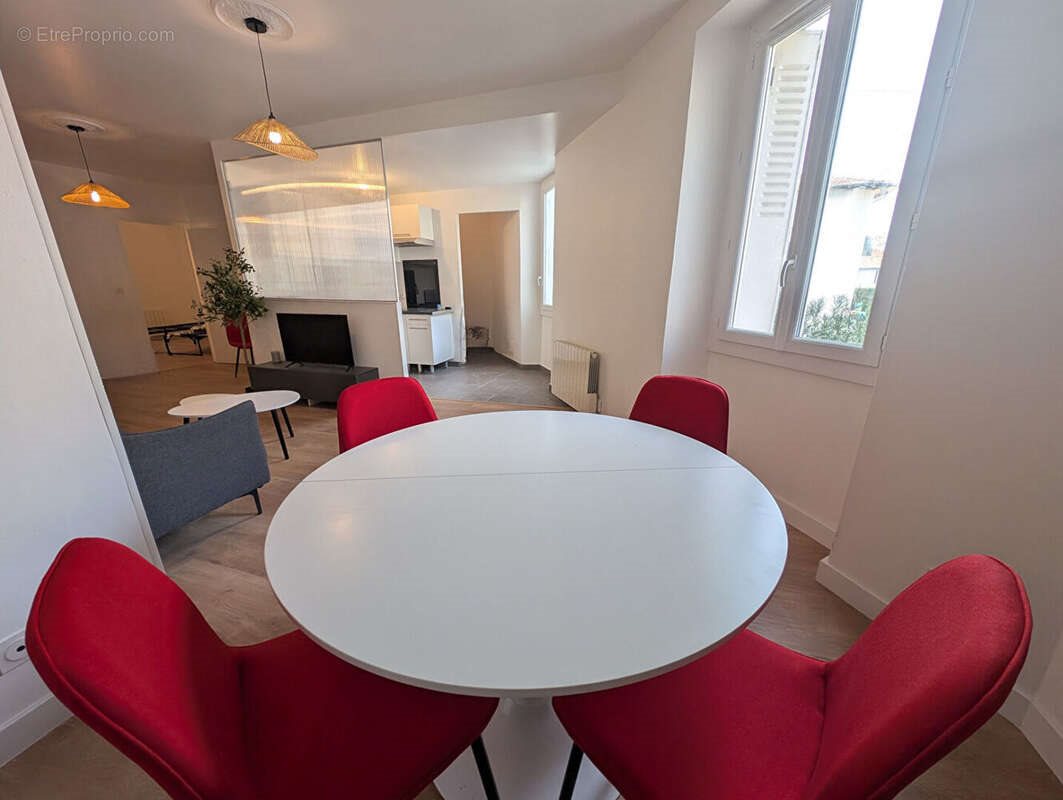 Appartement à vendre, 75m², Guilherand-Granges
