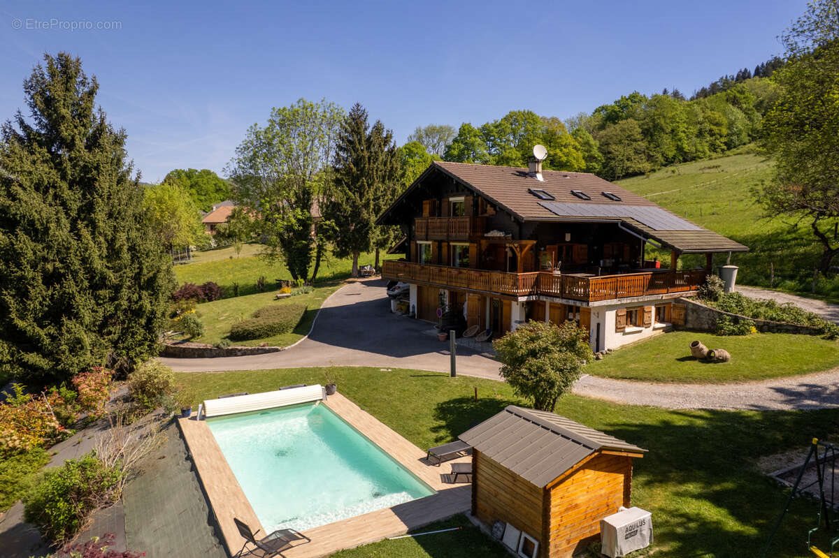 Maison à vendre, 210m², Faverges