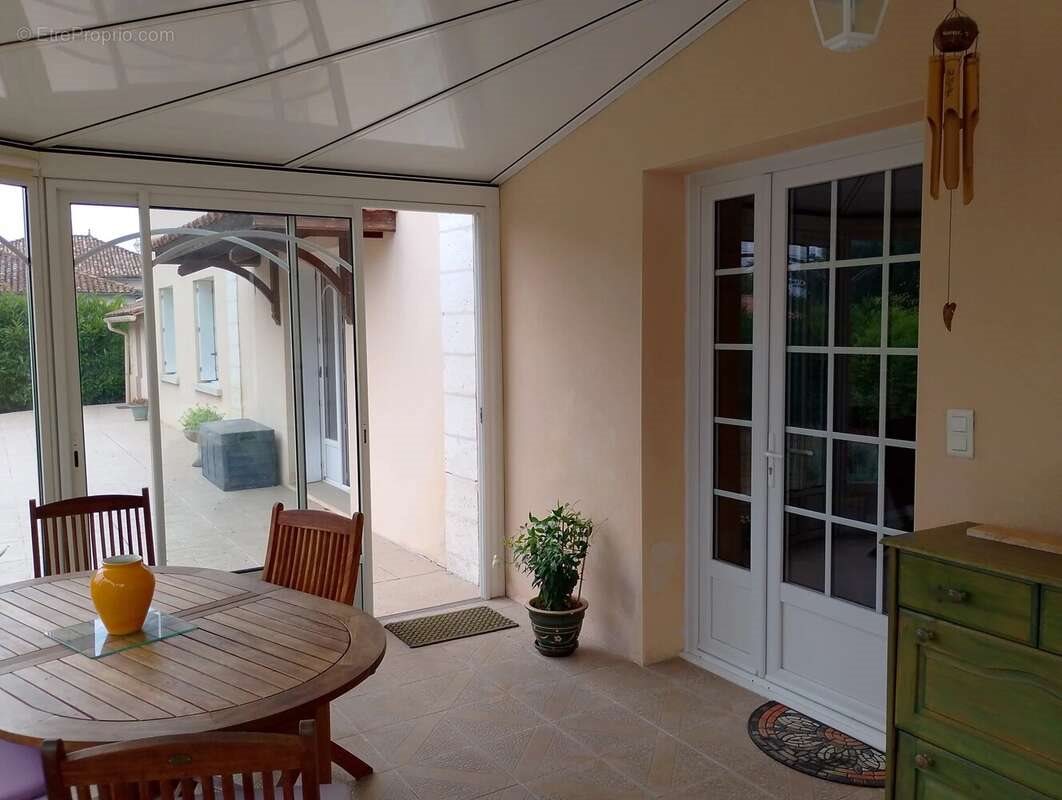 Maison à vendre, 202m², Barbezieux-Saint-Hilaire