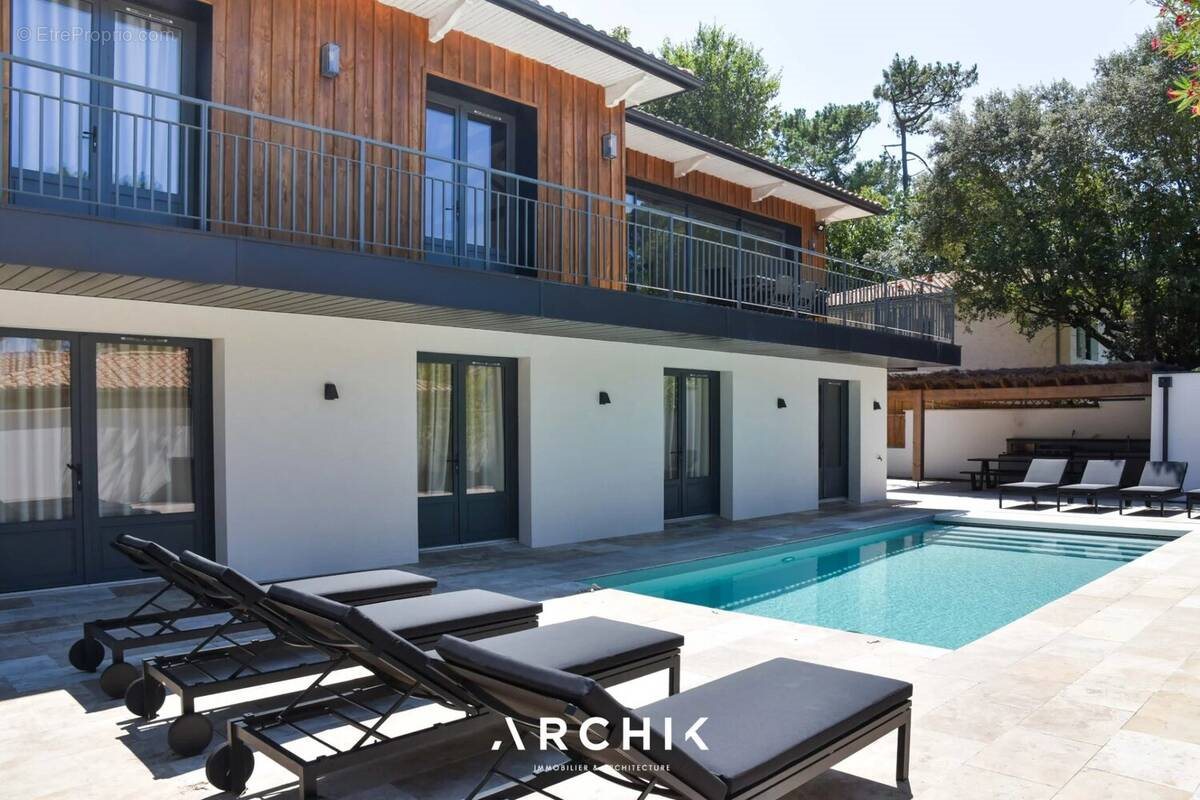 Maison à vendre, 263m², Le Bouscat
