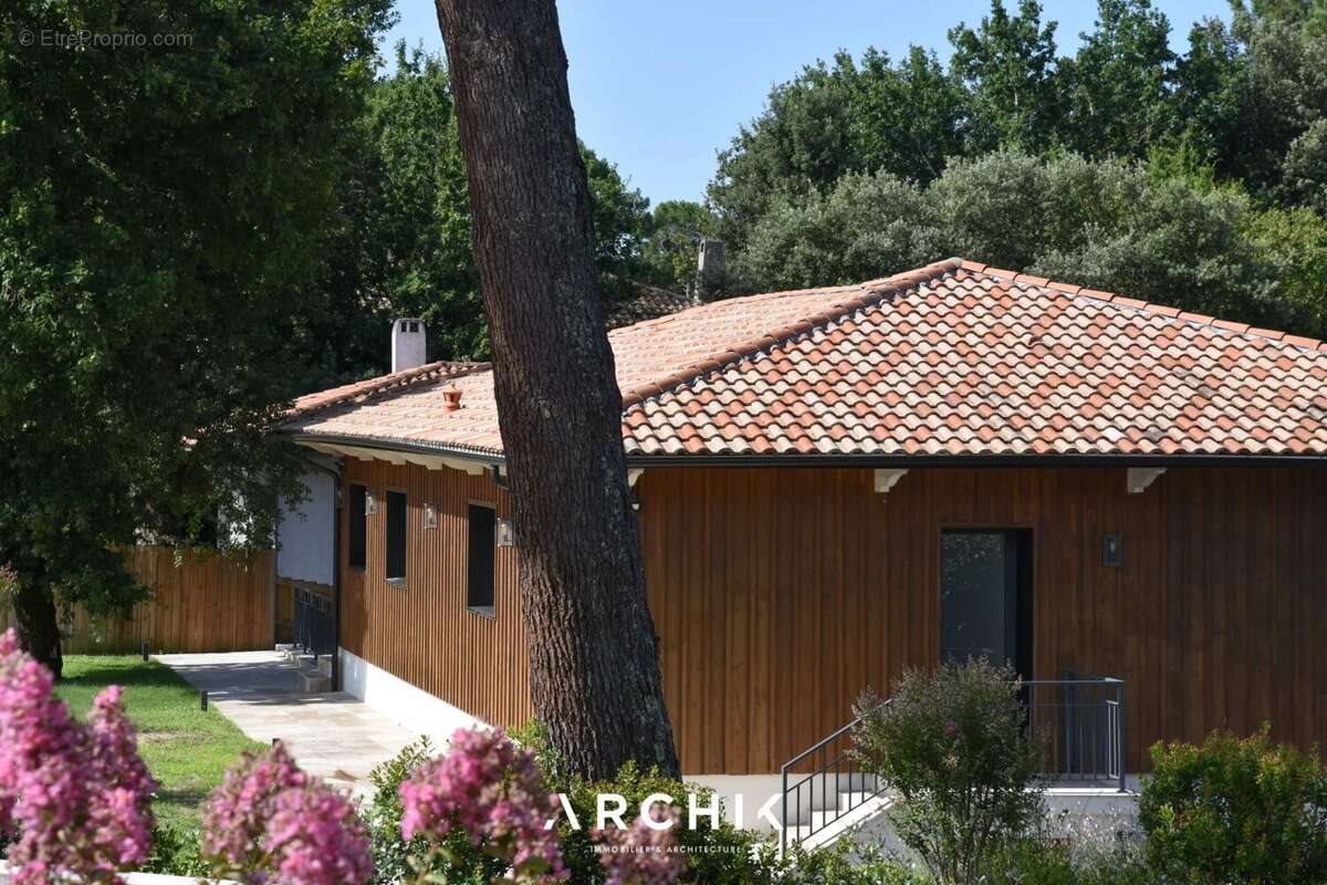Maison à vendre, 263m², Le Bouscat