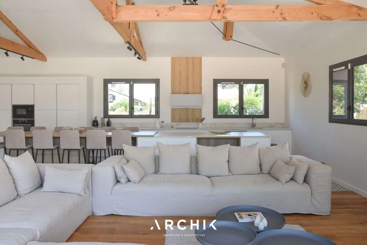 Maison à vendre, 263m², Le Bouscat