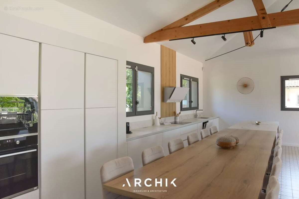 Maison à vendre, 263m², Le Bouscat
