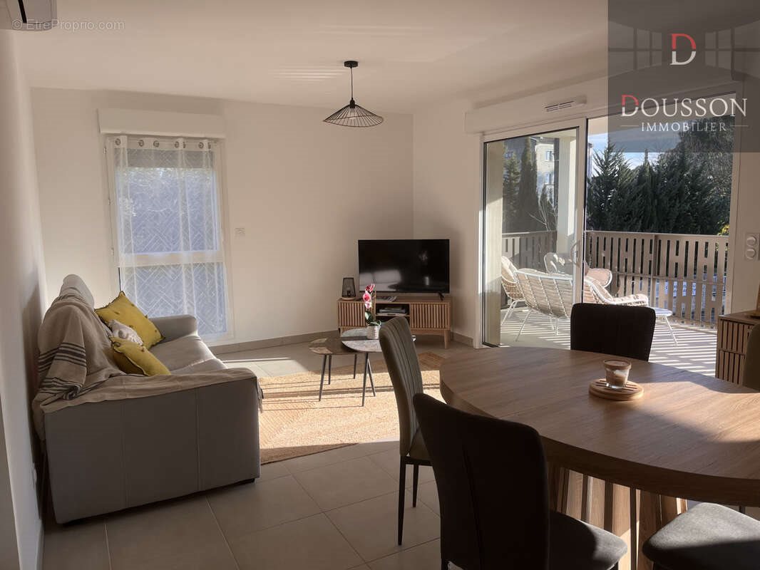 Appartement à vendre, 63m², Uzès