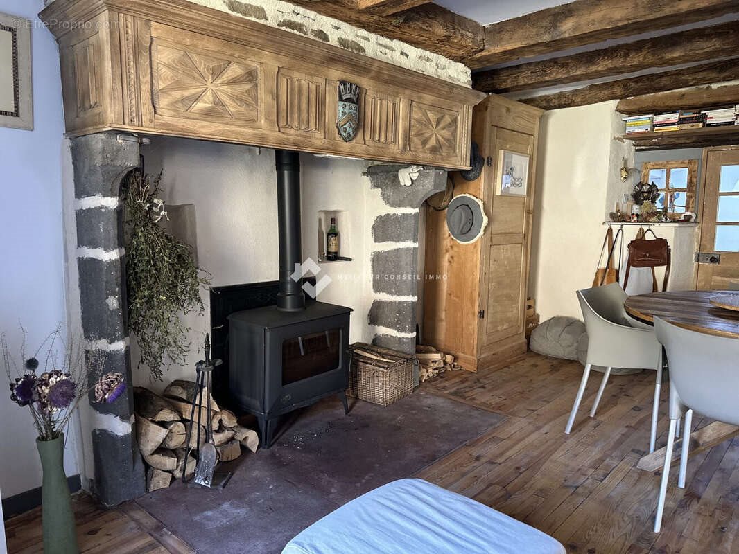 Maison à vendre, 102m², Blesle