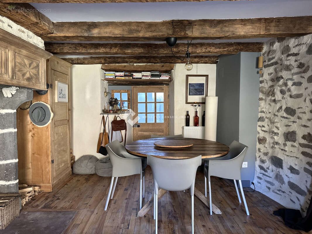 Maison à vendre, 102m², Blesle