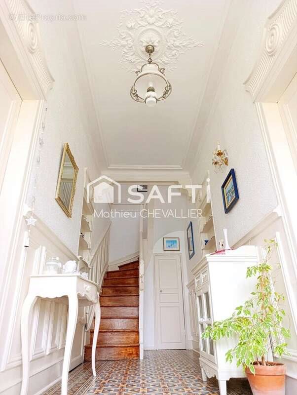 Maison à vendre, 331m², Airaines