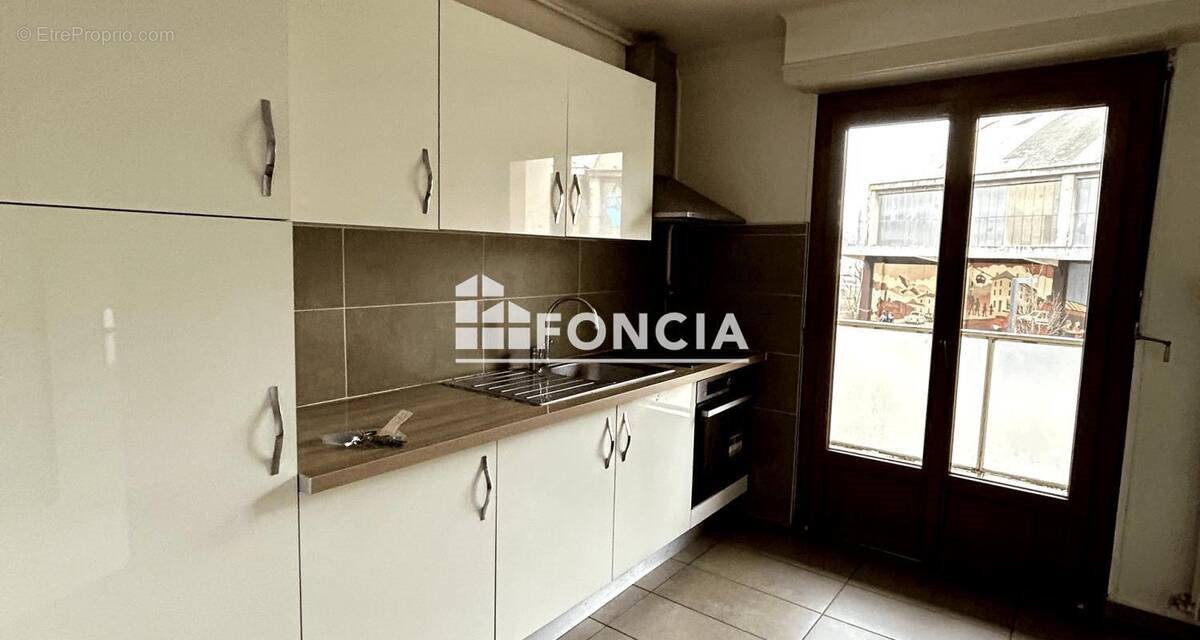 Appartement à vendre, 76m², Annemasse