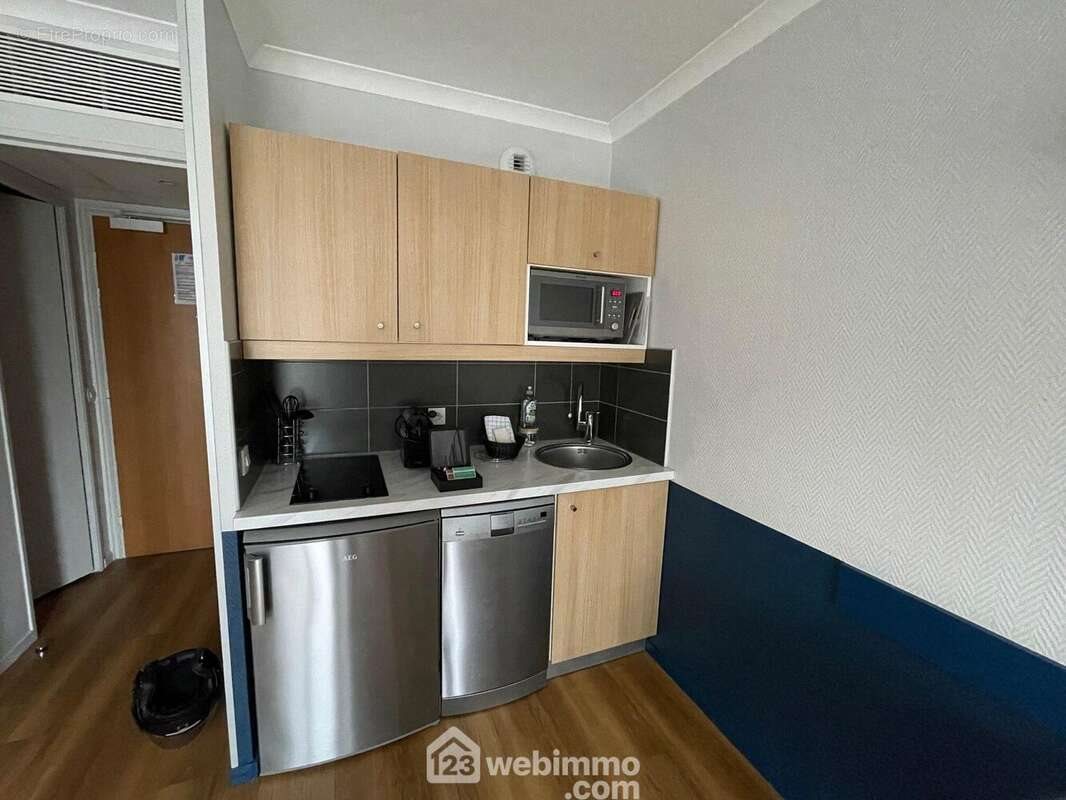 Appartement à vendre, 26m², Courbevoie
