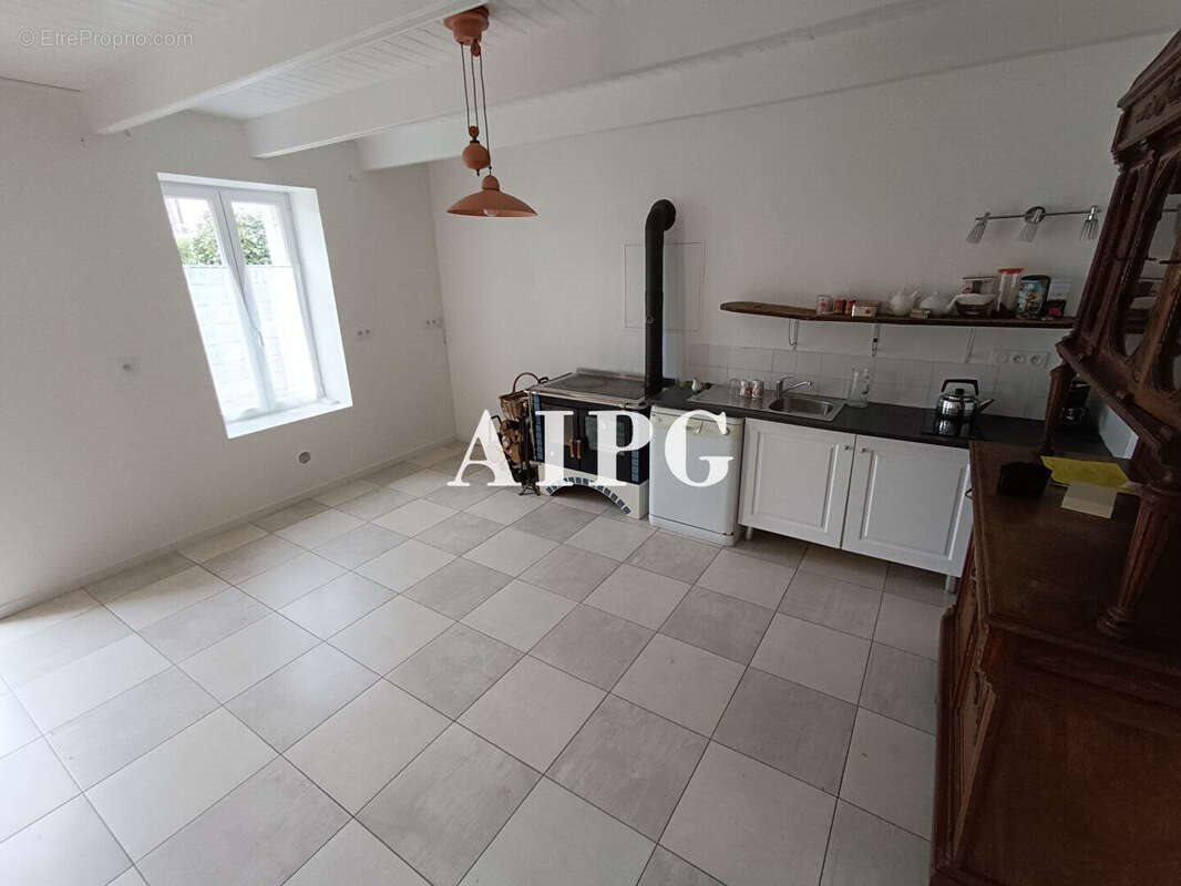 Maison à vendre, 64m², Maël-Carhaix