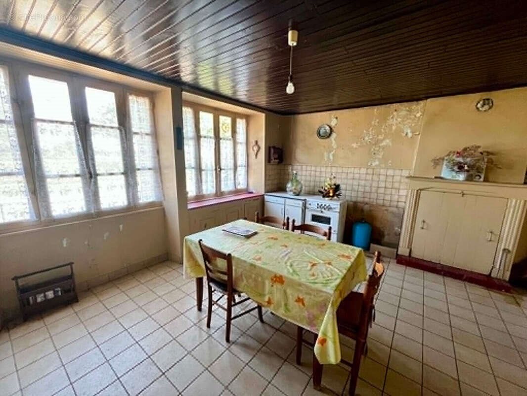 Maison à vendre, 72m², Chailland