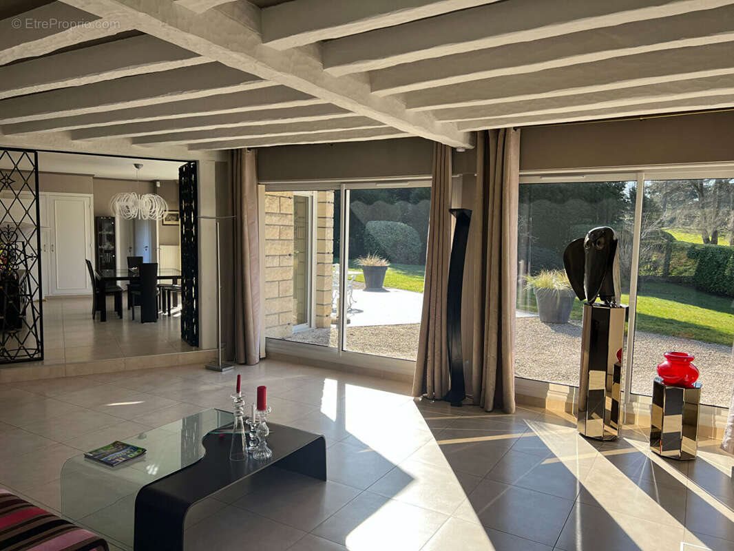 Maison à vendre, 221m², Crespières