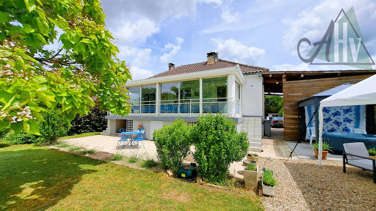 Maison à vendre, 107m², Villeneuve-sur-Yonne