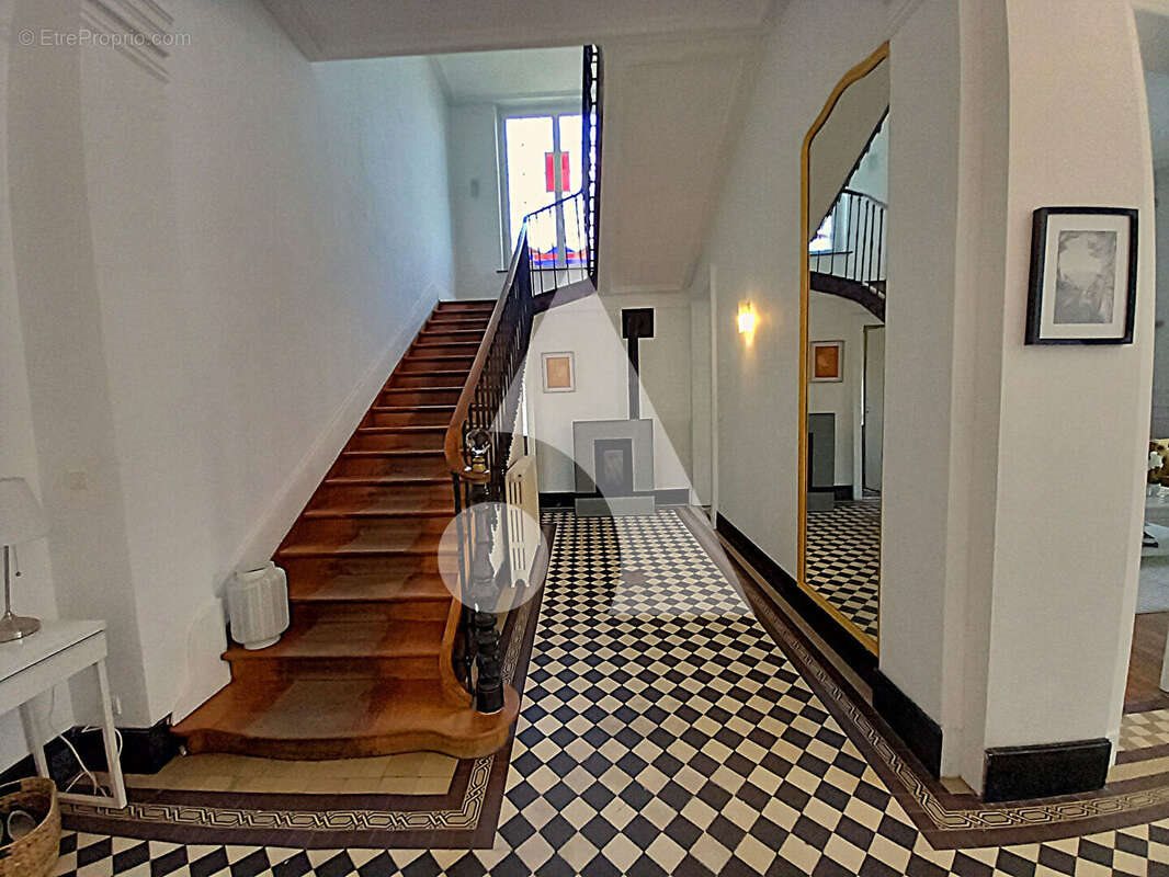 Maison à vendre, 355m², Hautmont