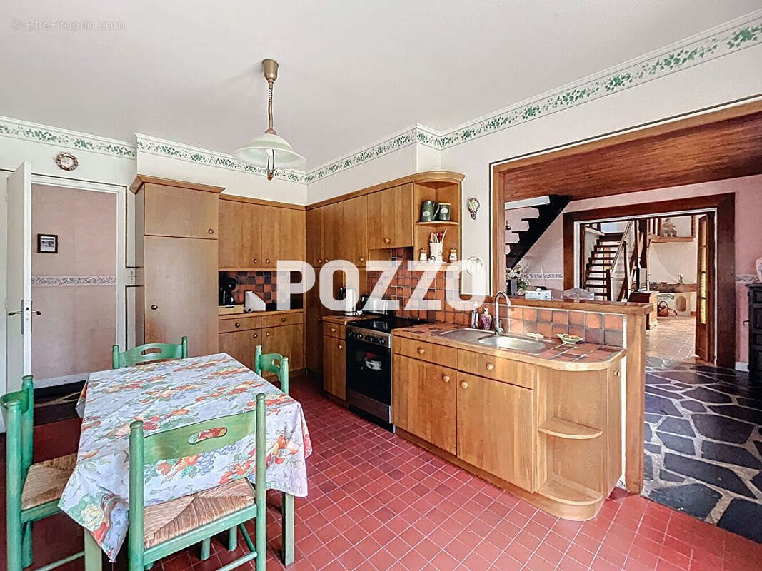 Maison à vendre, 244m², Jullouville