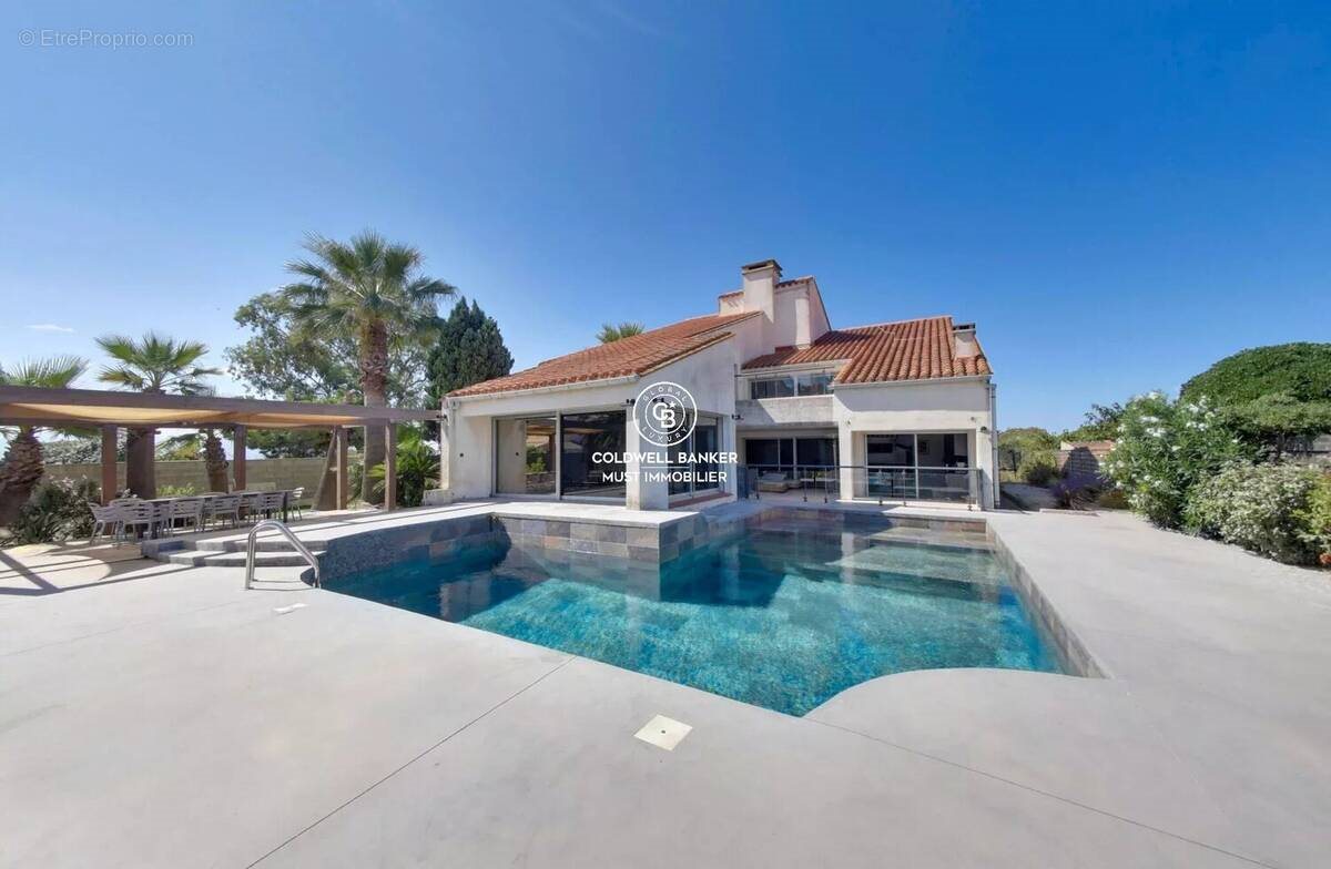 Maison à vendre, 300m², Canet-en-Roussillon