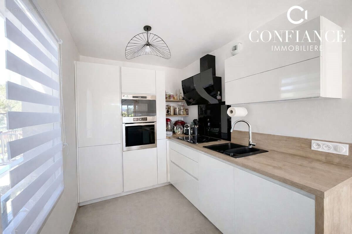 Appartement à vendre, 57m², Carros