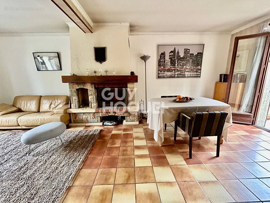 Maison à vendre, 101m², Neuilly-Plaisance