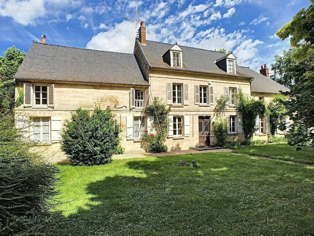 Maison à vendre, 360m², Chaumont-en-Vexin