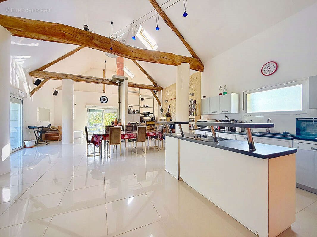 Maison à vendre, 207m², Sorigny