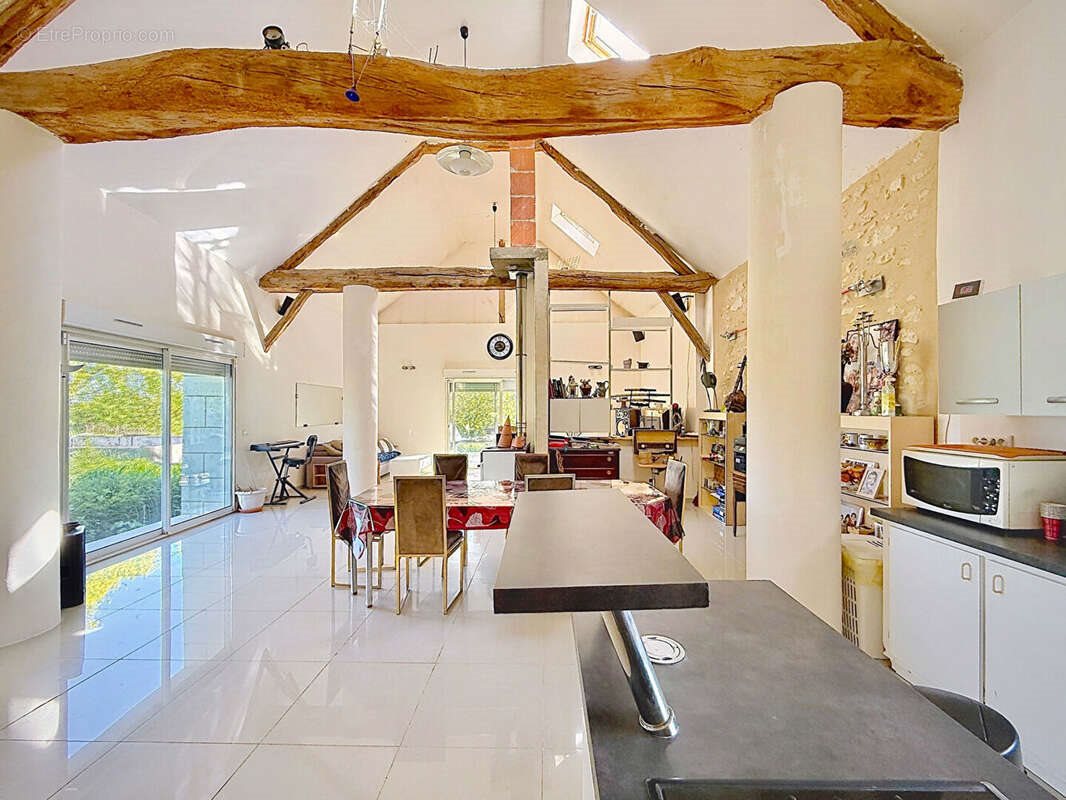 Maison à vendre, 207m², Sorigny
