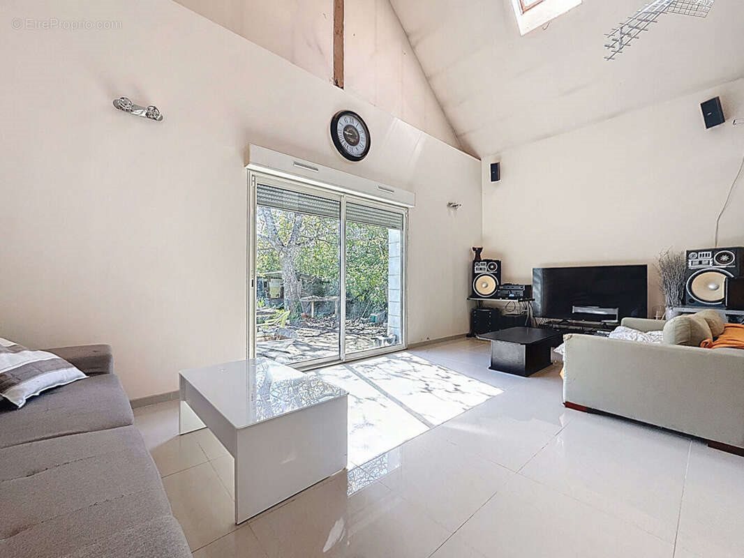 Maison à vendre, 207m², Sorigny