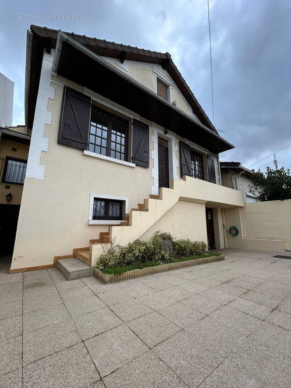 Maison à vendre, 117m², Drancy