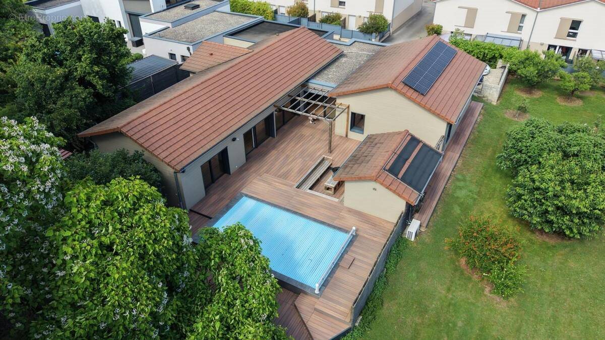 Maison à vendre, 235m², Communay