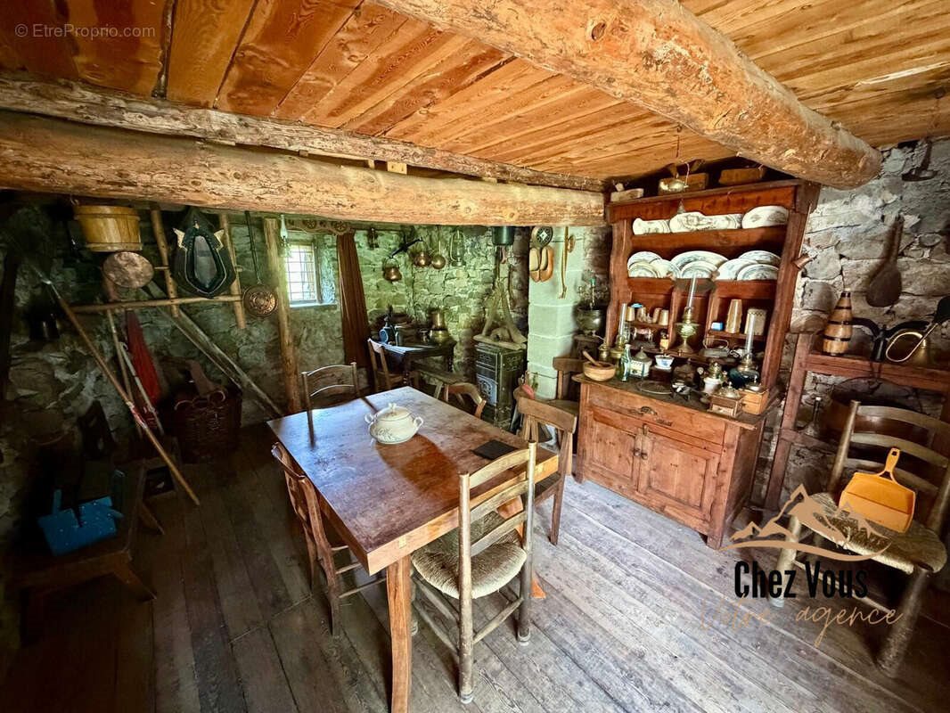 Maison à vendre, 46m², Saint-Chaffrey