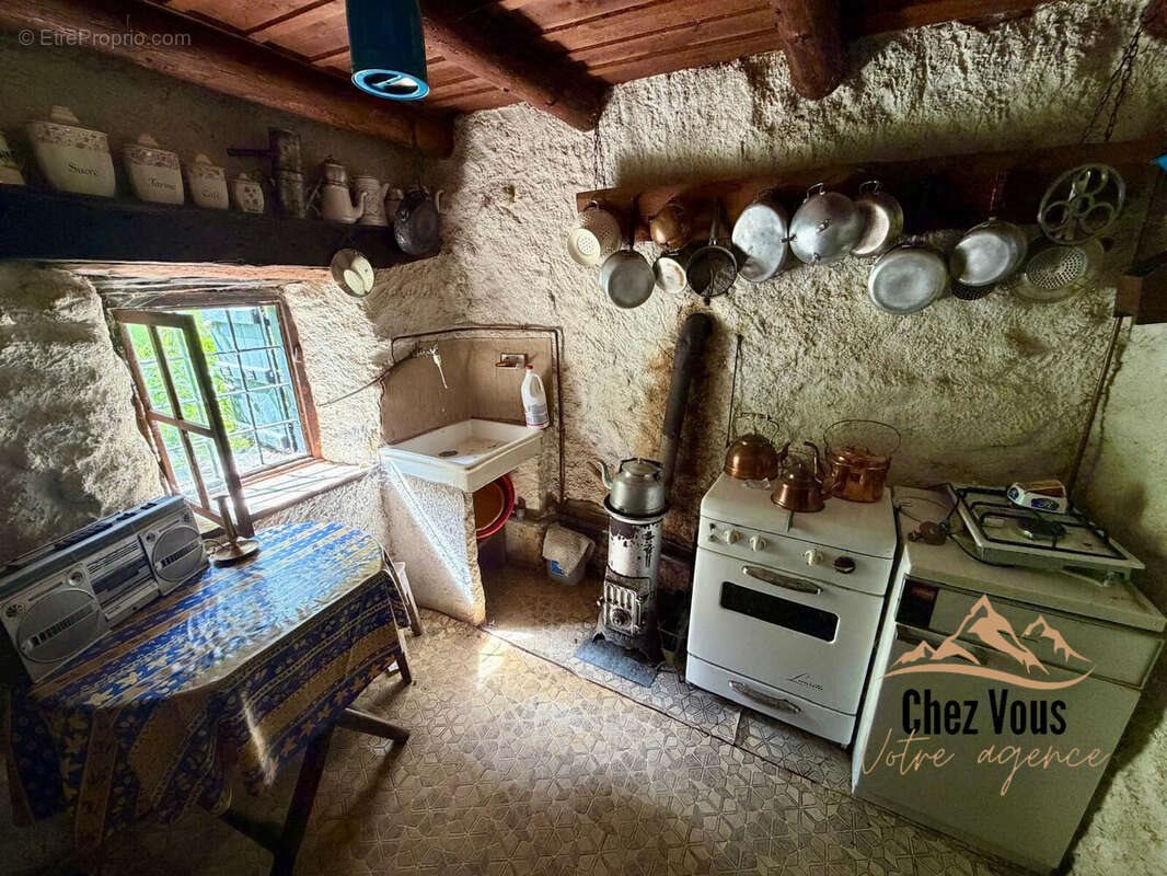 Maison à vendre, 46m², Saint-Chaffrey