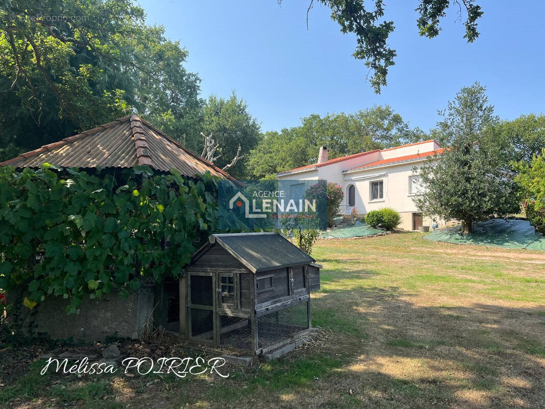 Maison à vendre, 142m², Mortagne-sur-Sèvre