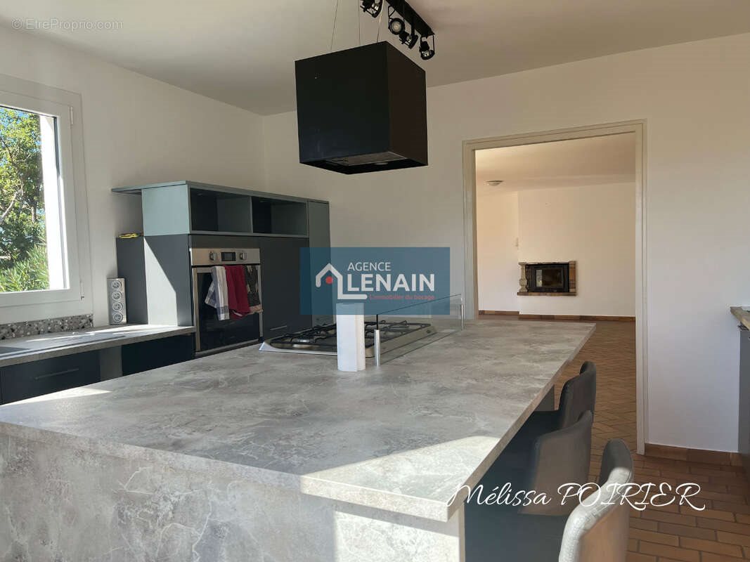 Maison à vendre, 142m², Mortagne-sur-Sèvre