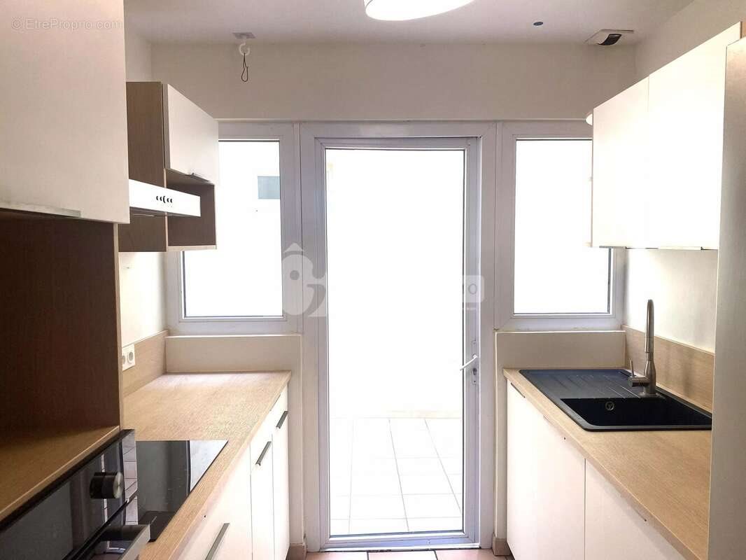 Appartement à vendre, 75m², Arles
