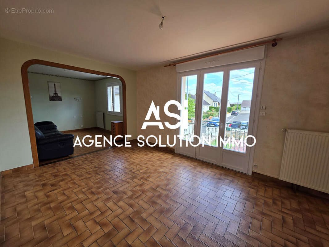 Maison à vendre, 83m², Evron