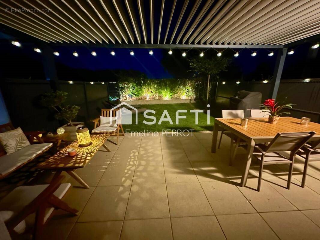 Maison à vendre, 122m², Prévessin-Moëns