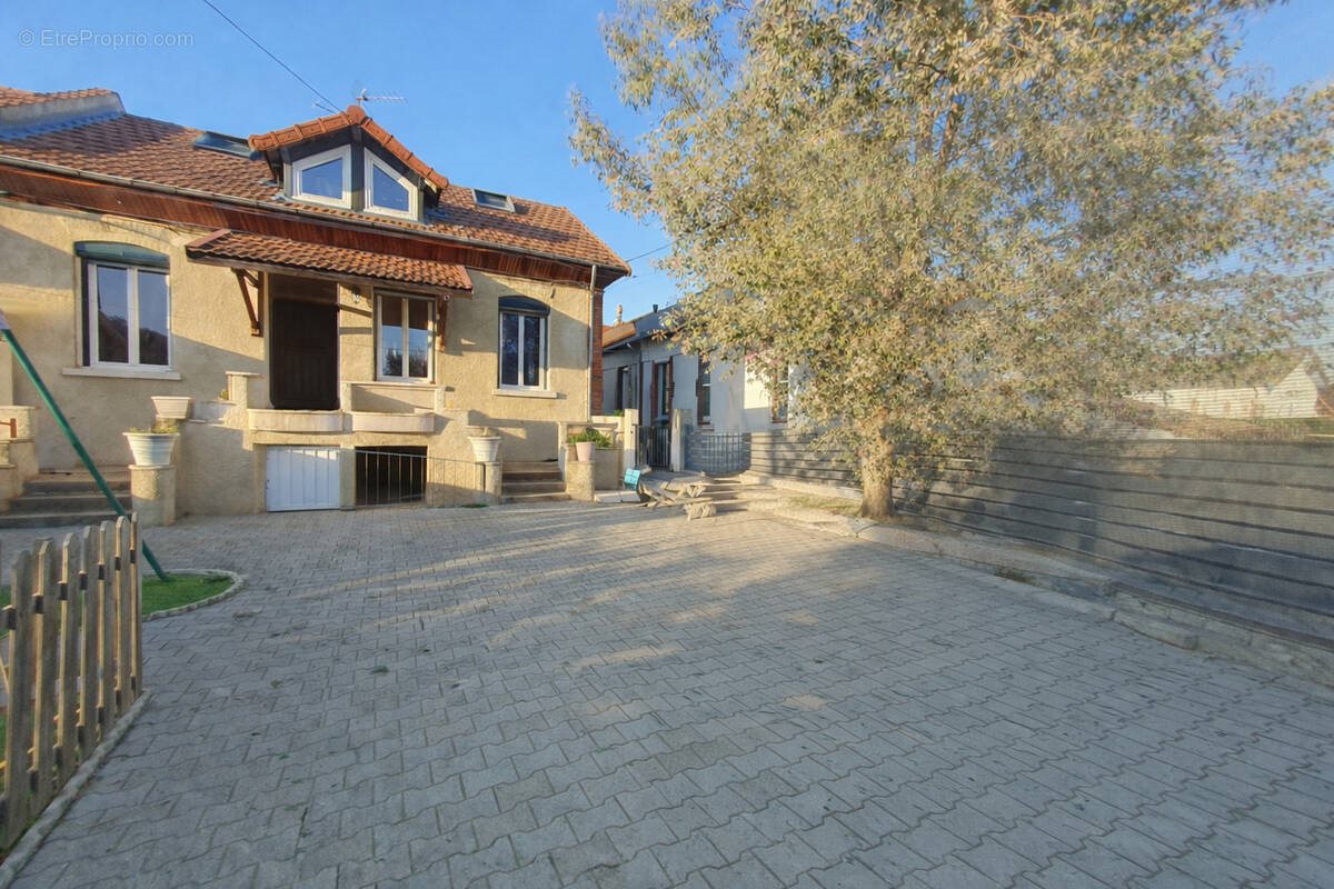 Maison à vendre, 130m², Riorges