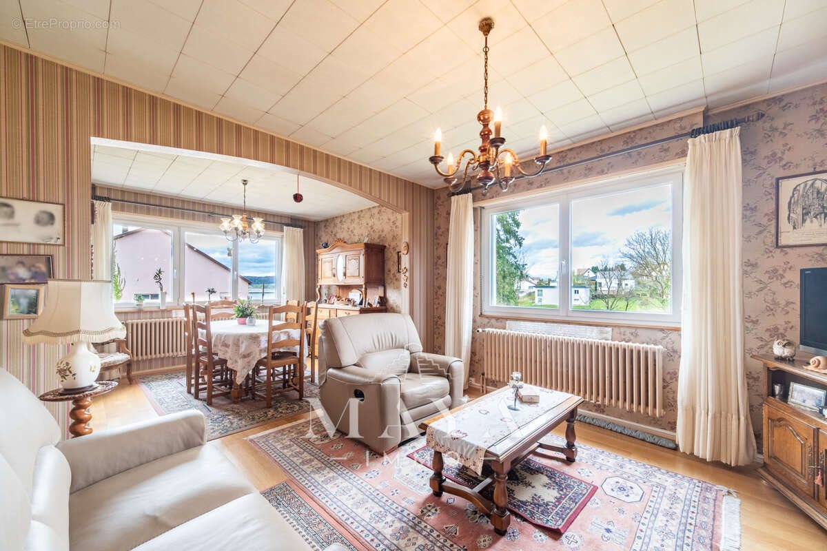 Maison à vendre, 121m², Waldighofen