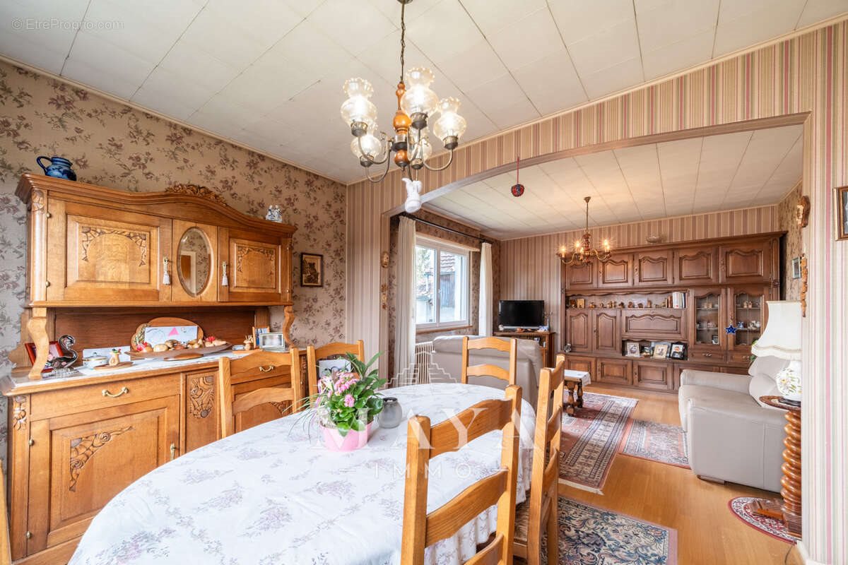 Maison à vendre, 121m², Waldighofen