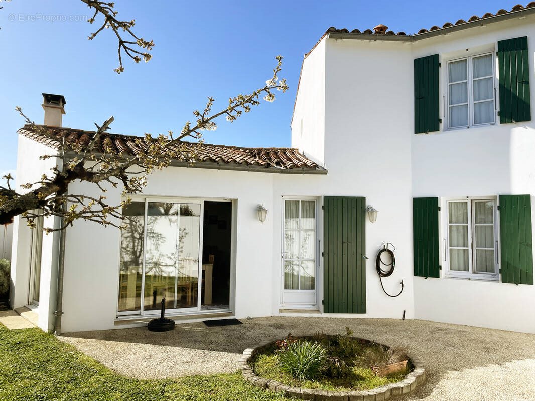 Maison à vendre, 77m², La Flotte