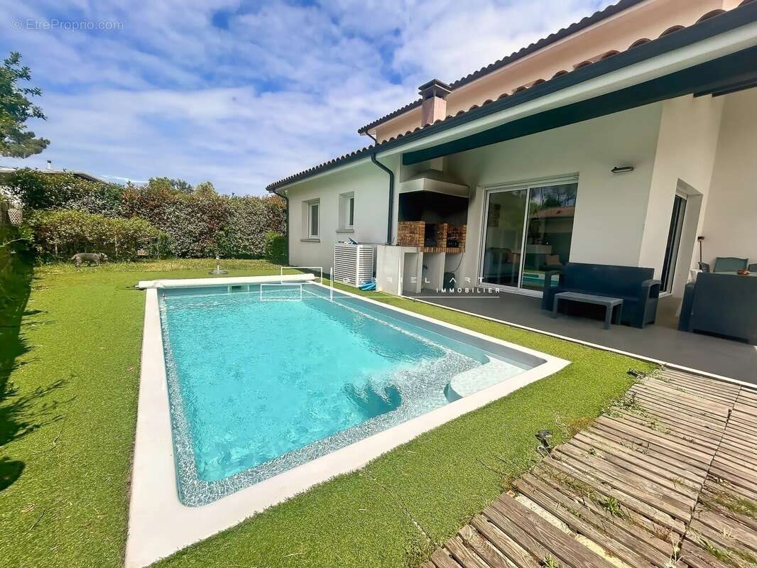 Maison à vendre, 138m², Saubion