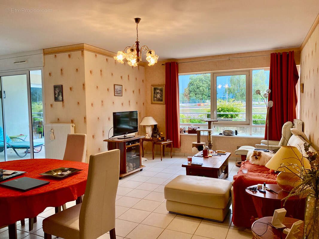 Appartement à vendre, 81m², Montceau-les-Mines