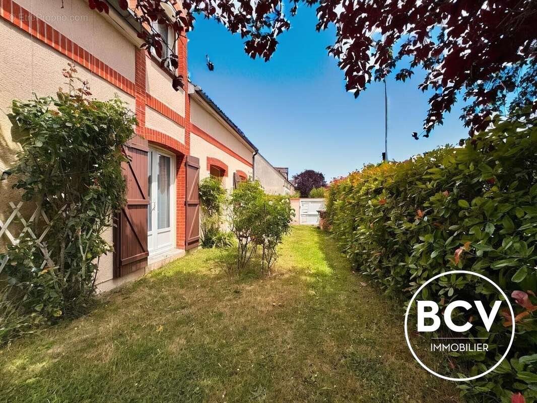 Maison à vendre, 109m², Luisant