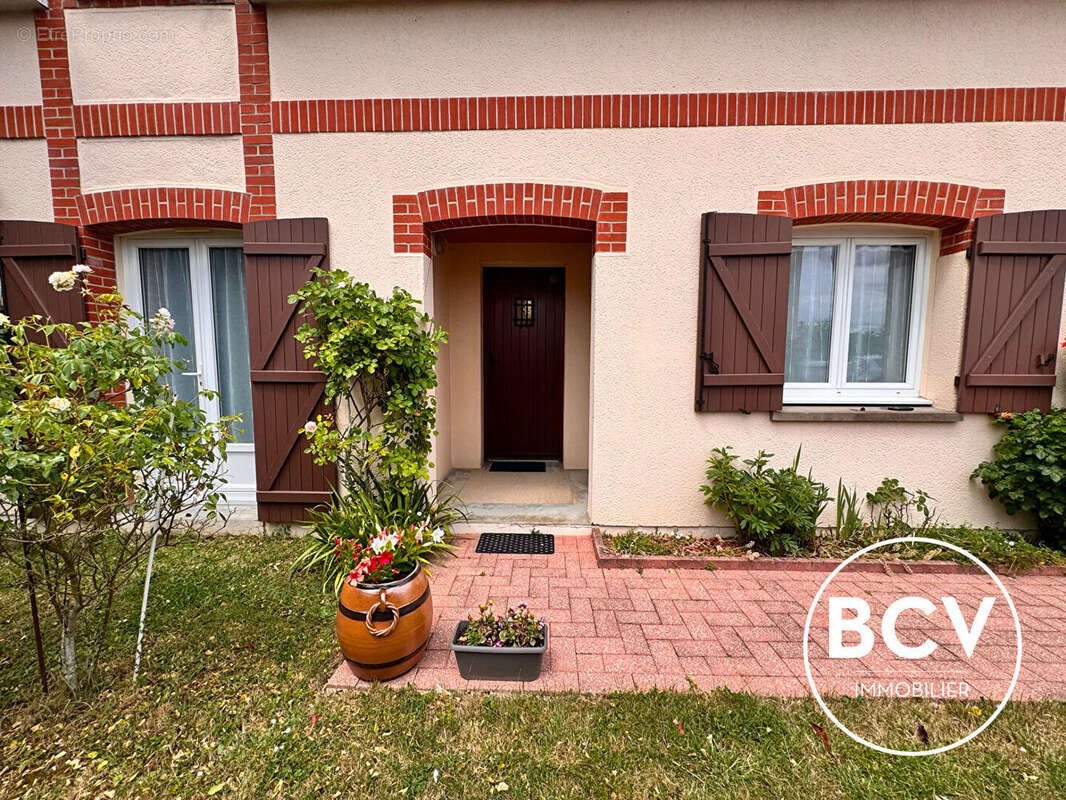 Maison à vendre, 109m², Luisant