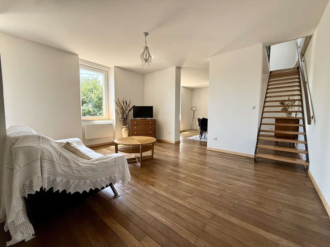 Maison à vendre, 138m², Charency-Vezin