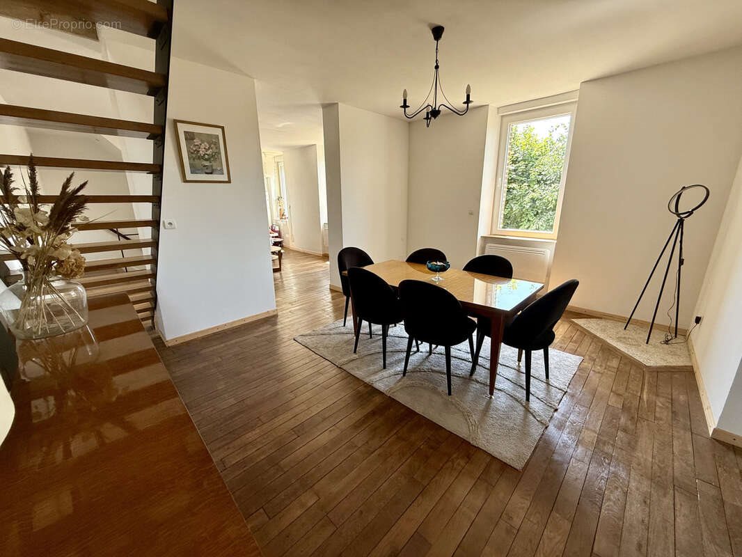 Maison à vendre, 138m², Charency-Vezin