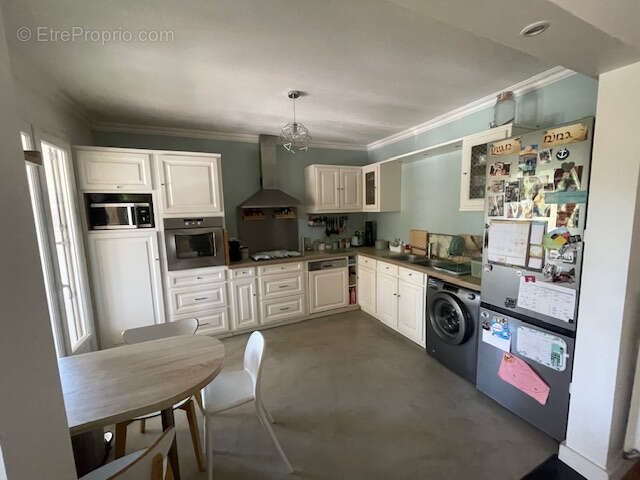 Appartement à vendre, 84m², Arles