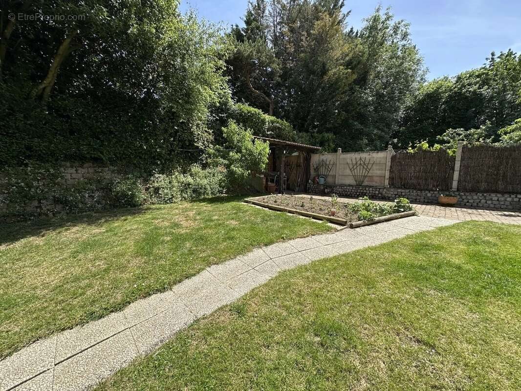 Maison à vendre, 204m², Bressuire